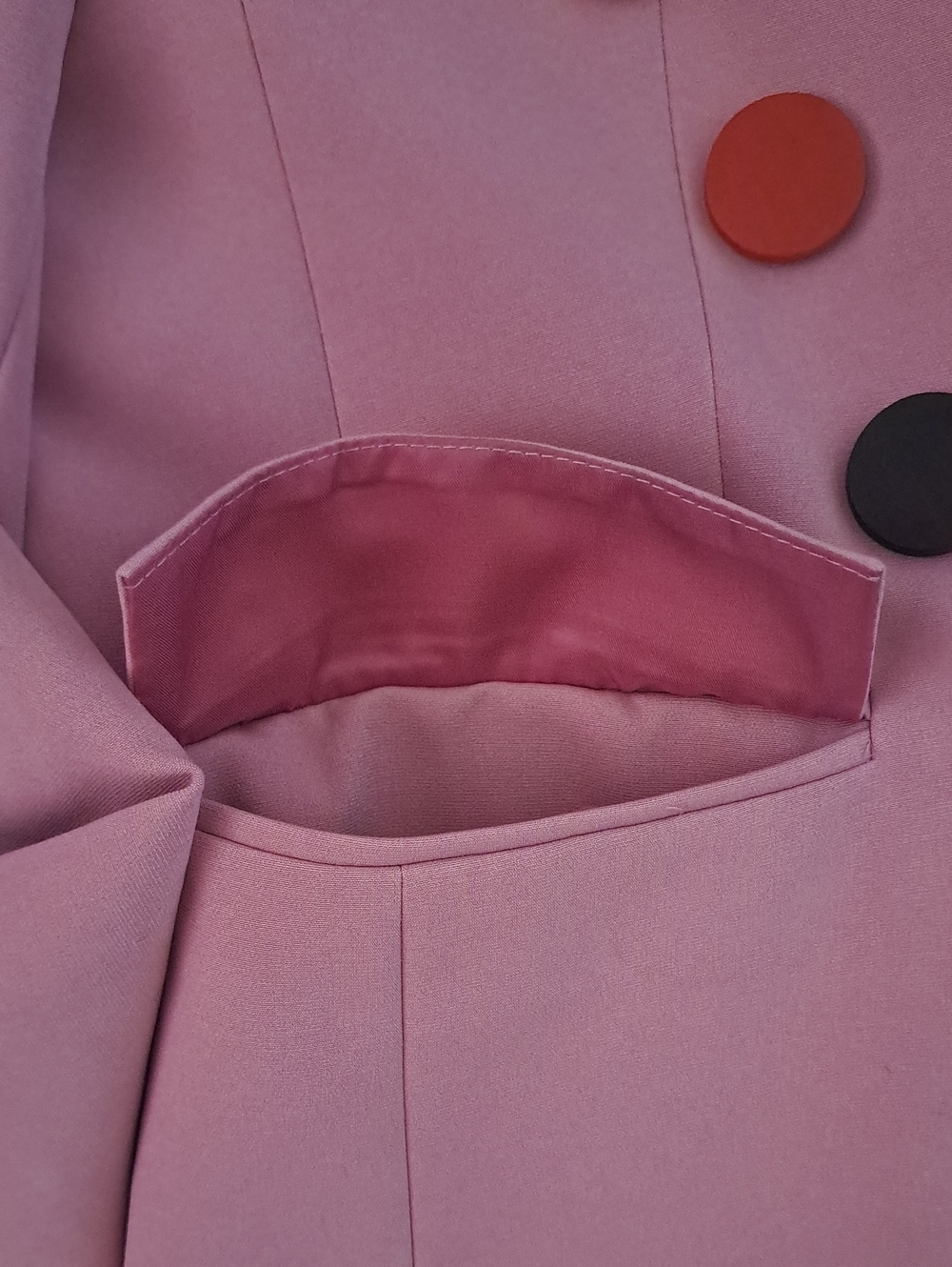 Tailored Pink Double-Breasted Blazer with Decorative Buttons - Picture 9 of 12